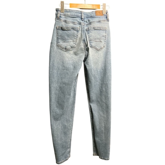 American Eagle Mom Jeans - Size 00 (Light Blue Wash) stretch - Picture 2 of 7